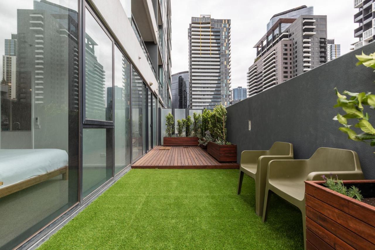 ☆Of Southbank☆Light Filled Apartment☆Huge Private Terrace With City Views☆Parking☆Pool☆Gym☆Wifi Melbourne Bagian luar foto